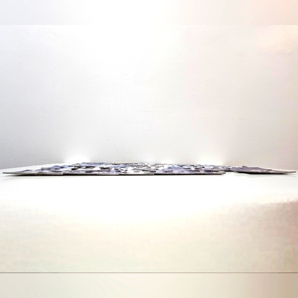 Tim Hortons Sidney Crosby 100-Piece Jigsaw Puzzle & Tin Box - Picture 12 of 16